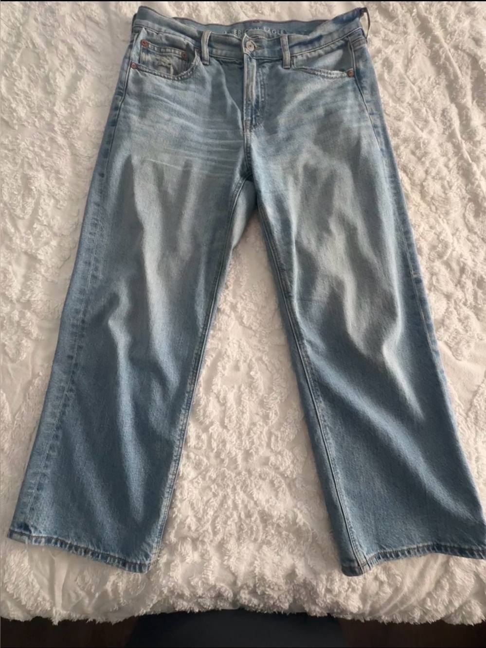 American Eagle Strigid High-Waisted Stovepipe Jeans